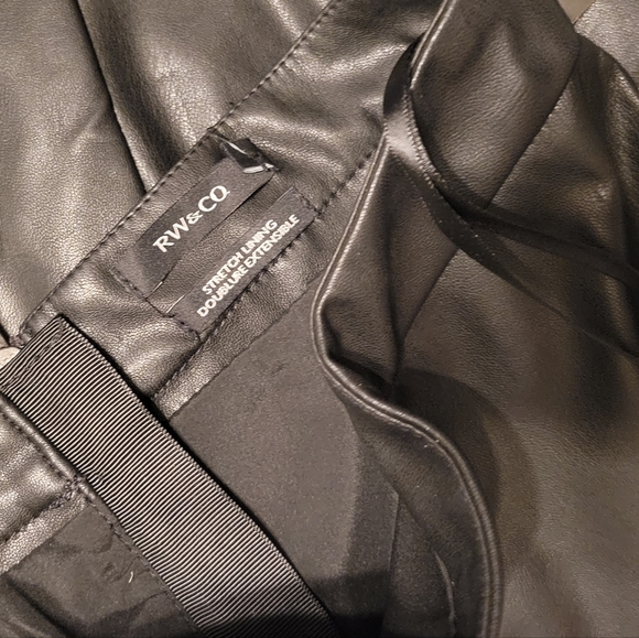 Pencil Skirt - Picture 7 of 12